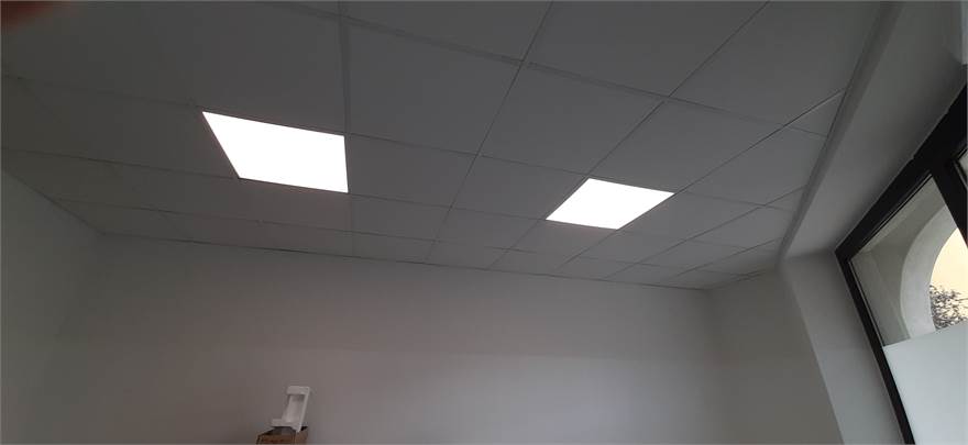 Corpi illuminanti compresi